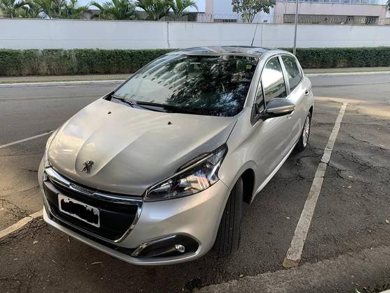 PEUGEOT 208 1.2 ALLURE 12V FLEX 4P MANUAL PEUGEOT 208 1.2 ALLURE 12V FLEX 4P MANUAL